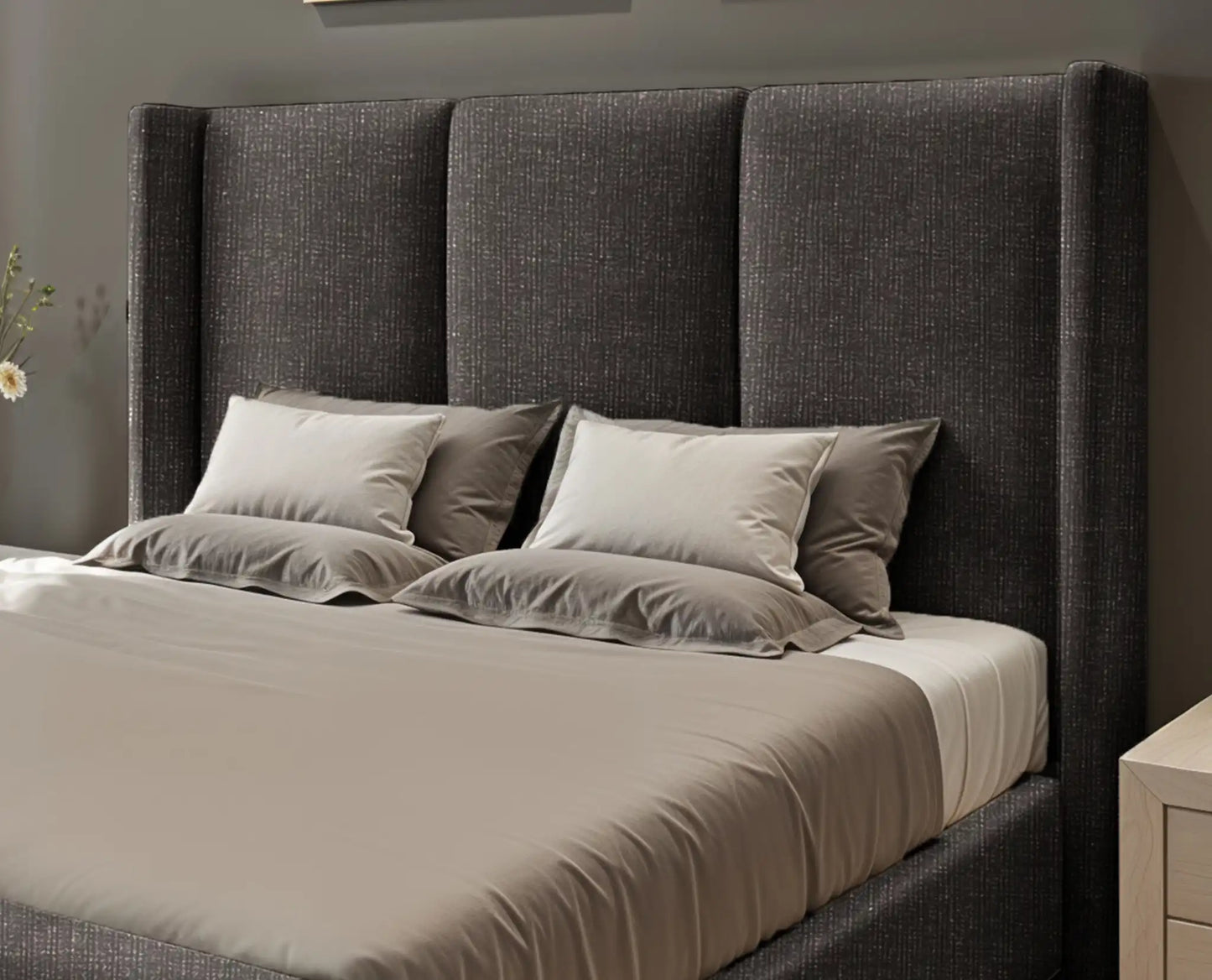 Miami winged Upholstered Bed
