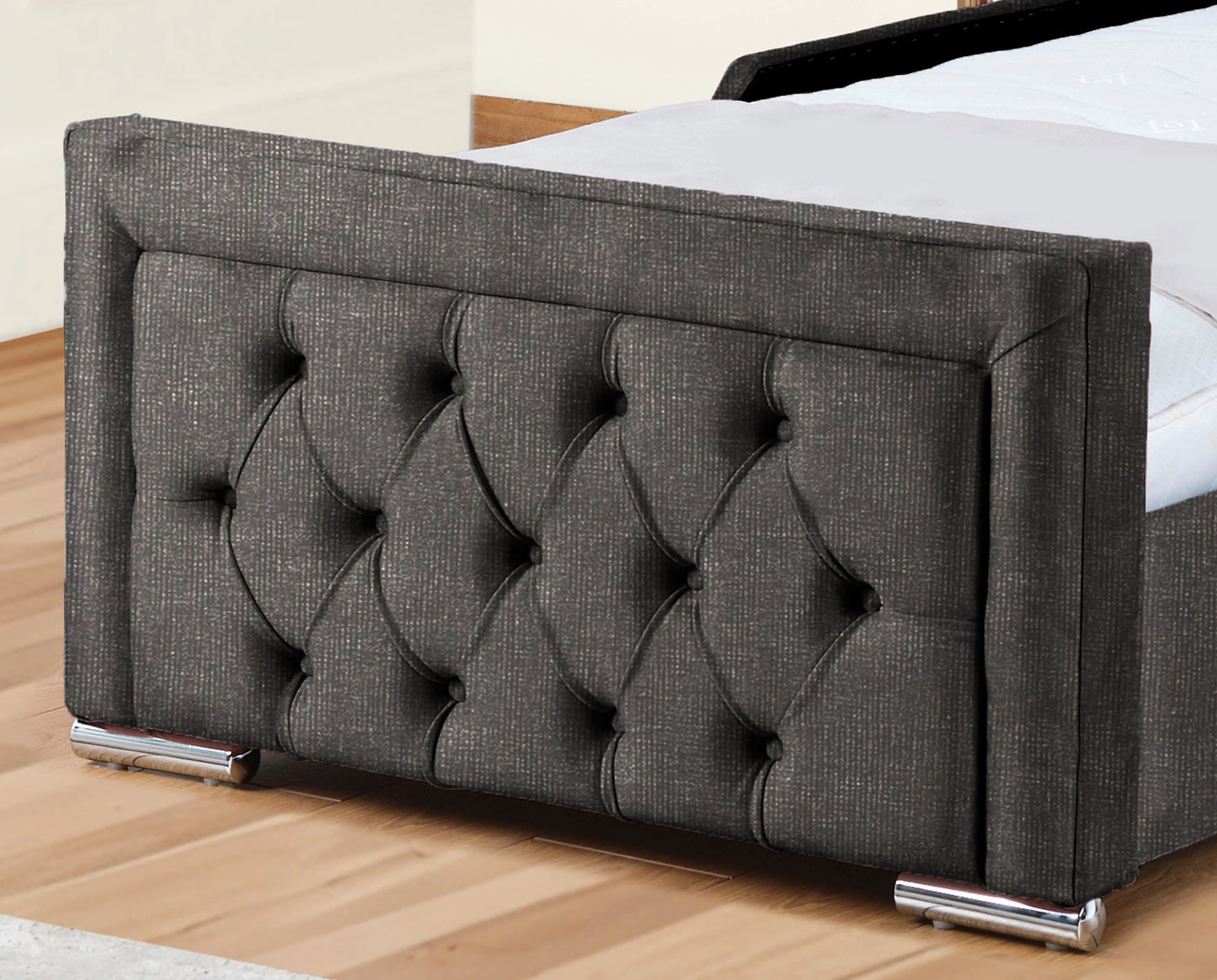 Noha Upholstered Bed