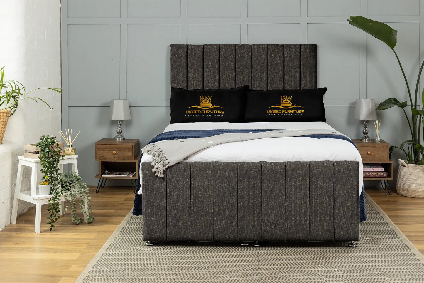 Venetian Ottoman Bed
