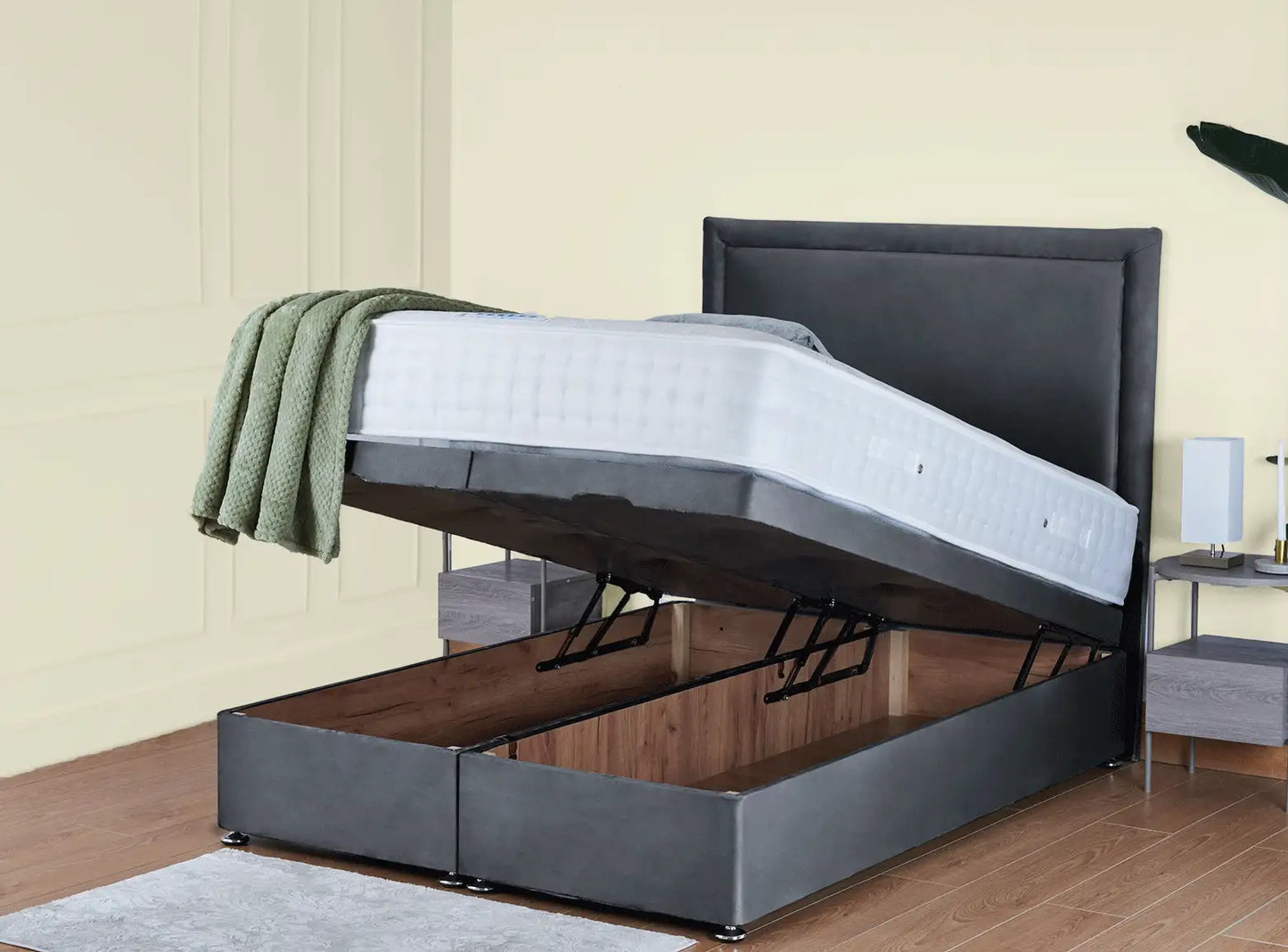 Hanover Ottoman Bed