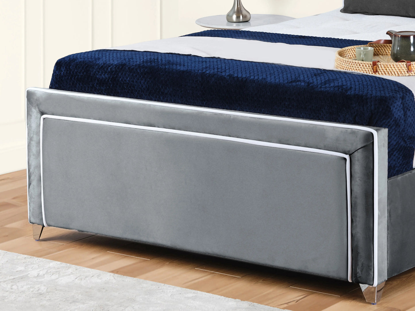 Ariana Upholstered Bed