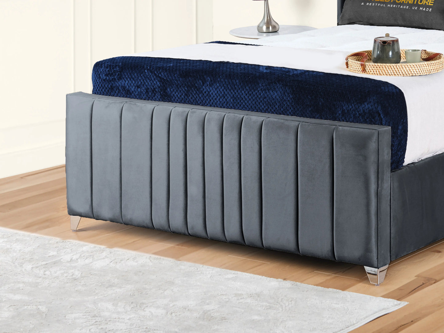 Valencia Lined Wings Upholstered Bed