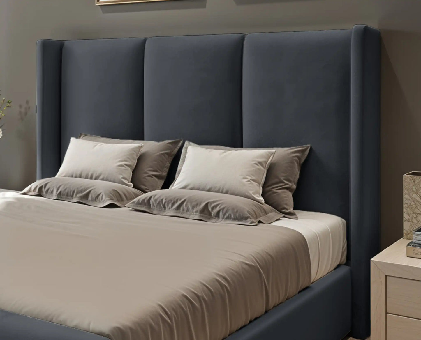 Miami winged Upholstered Bed