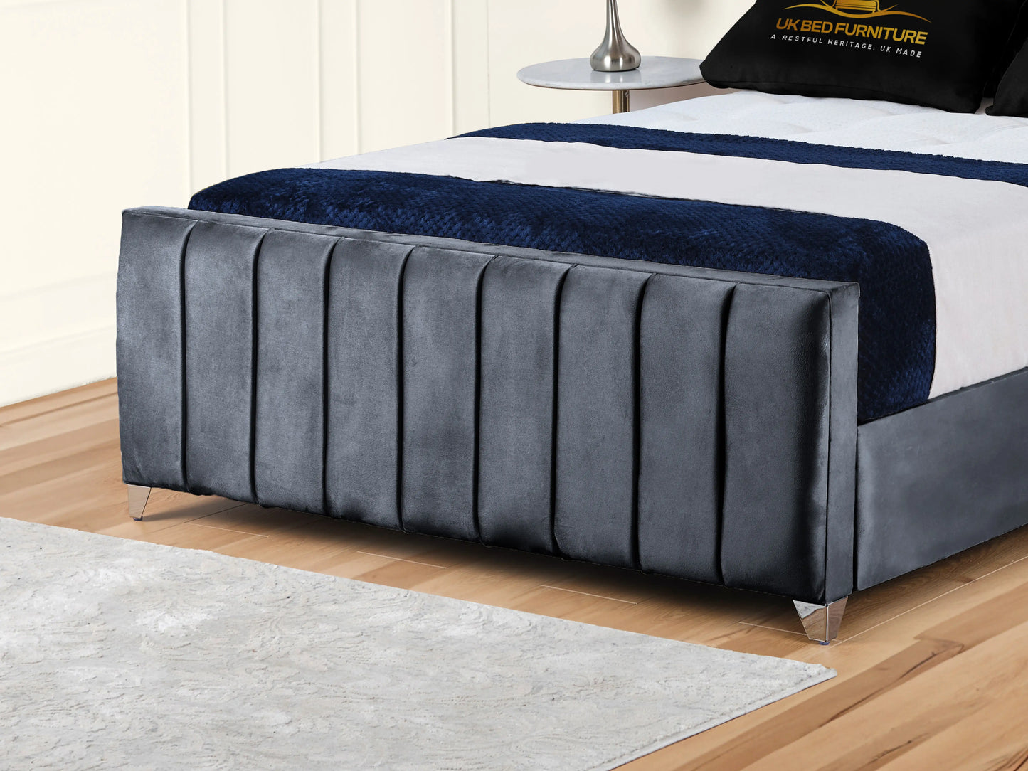 Lisburn Upholstered bed