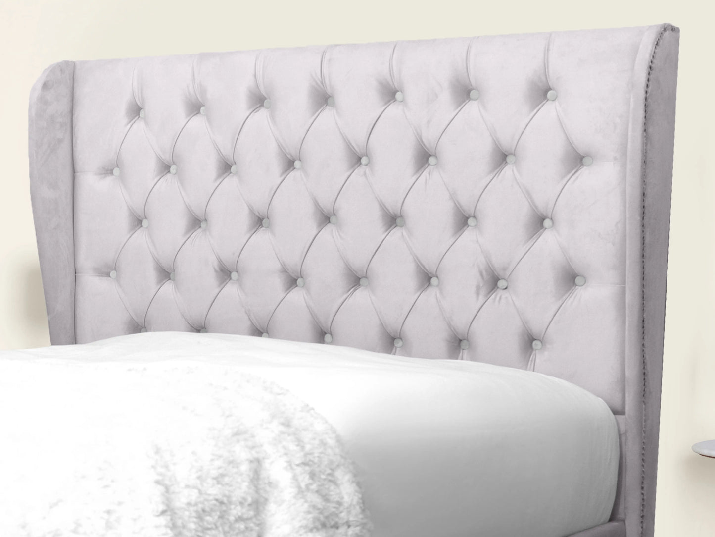 Miri Winged Upholstered Bed