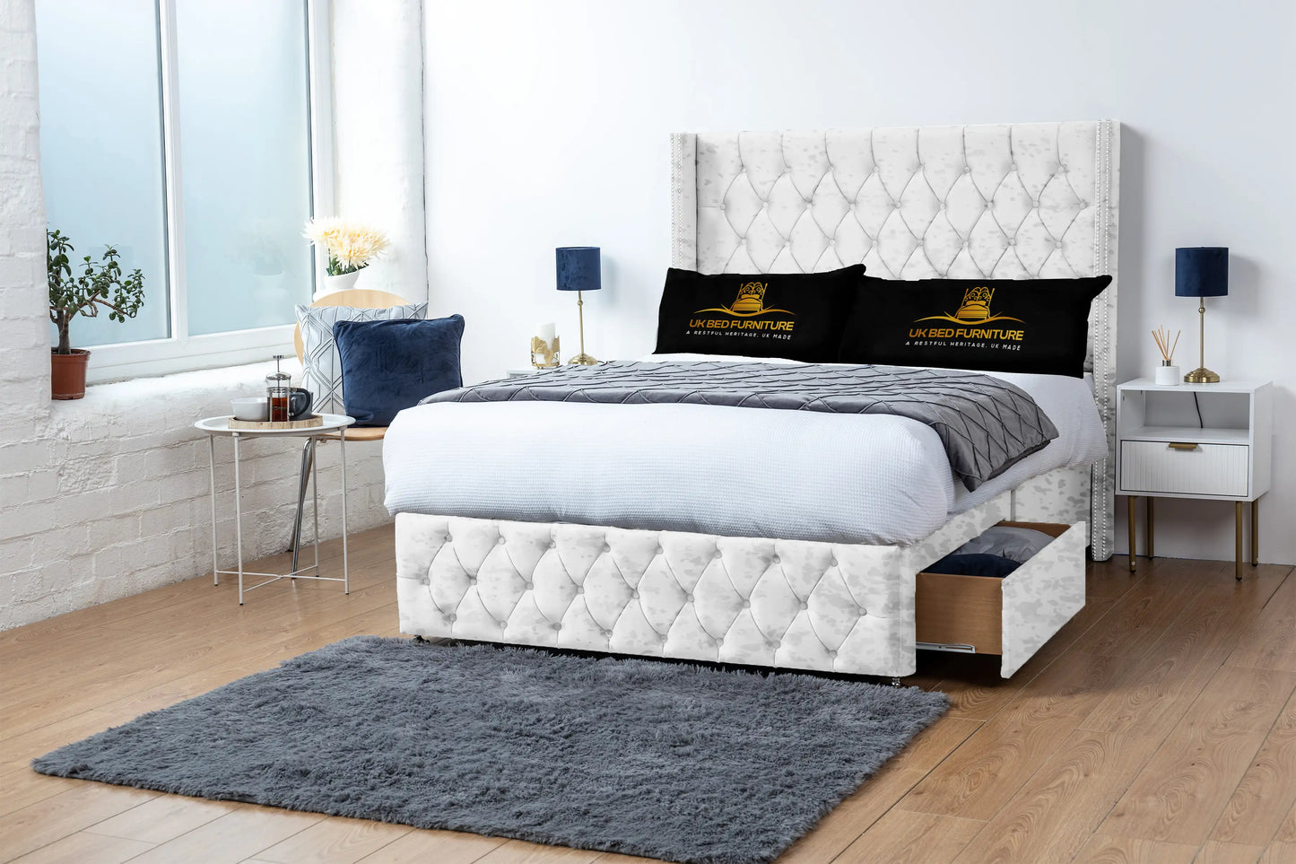Jasmine Divan Bed
