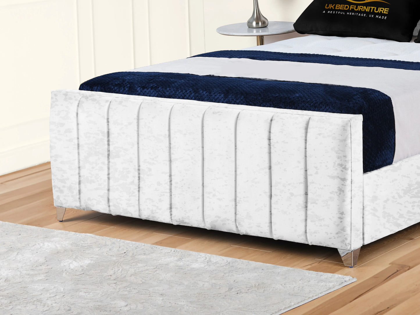 Lisburn Upholstered bed