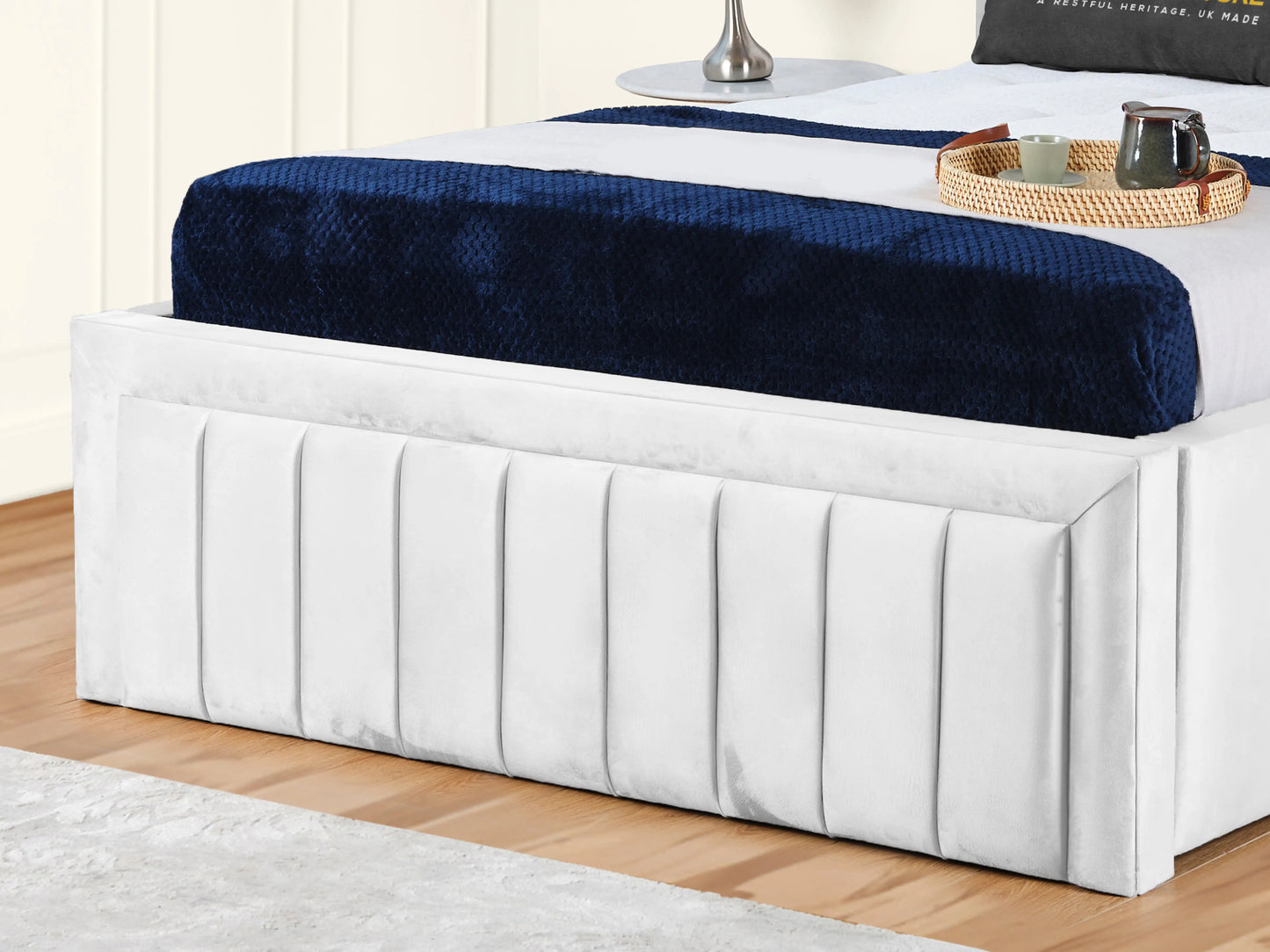 Grand panel Upholstered bed