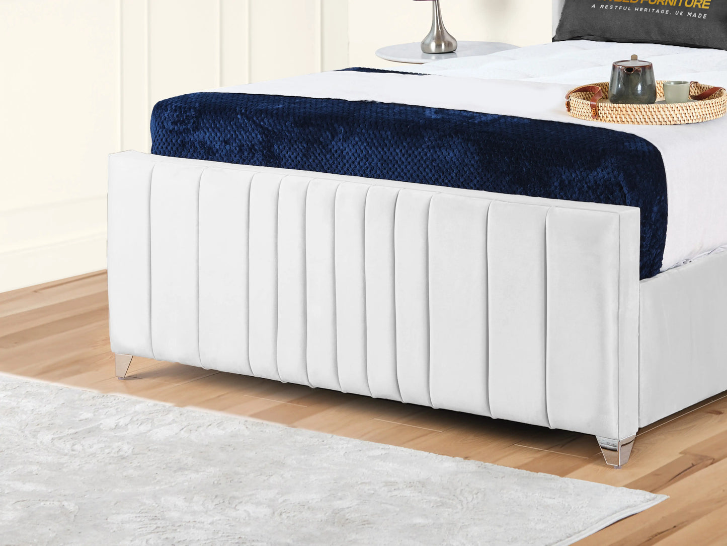 Valencia Lined Wings Upholstered Bed