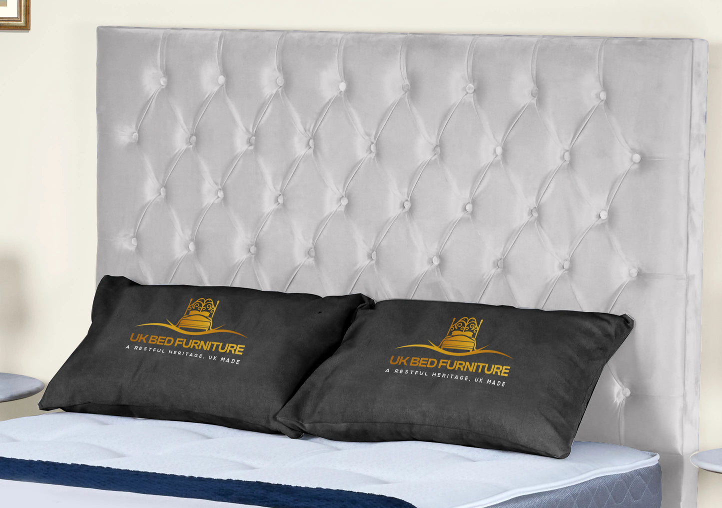 Florida Upholstered bed