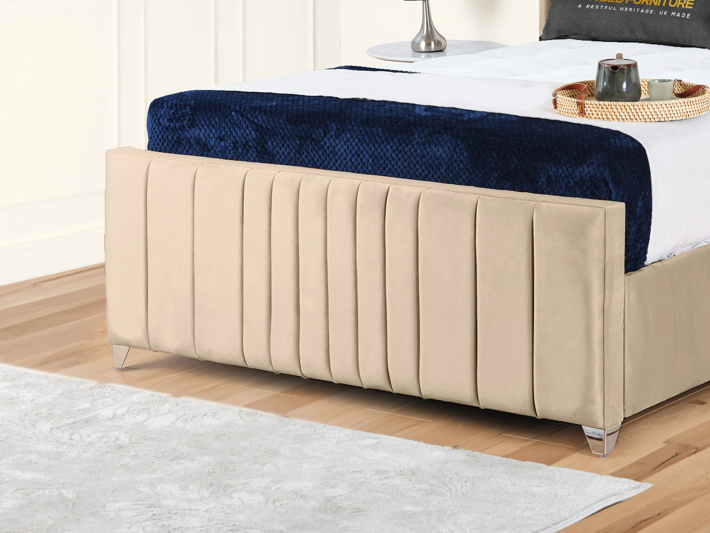 Valencia Lined Wings Upholstered Bed
