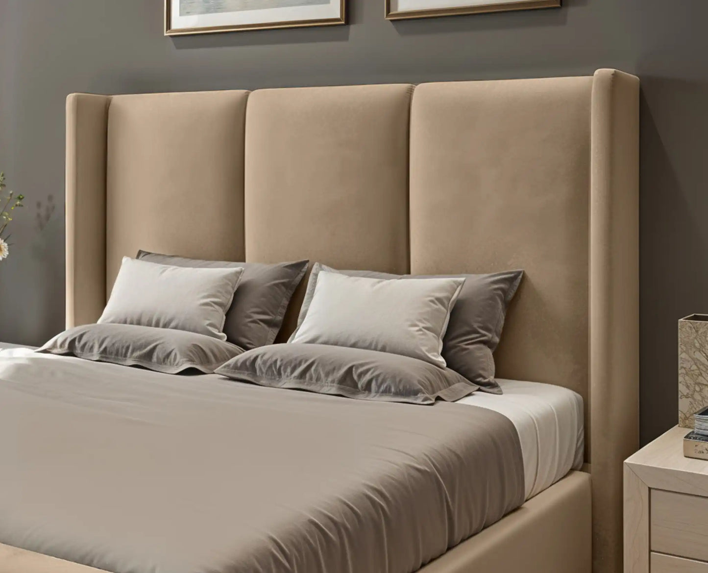 Miami winged Upholstered Bed