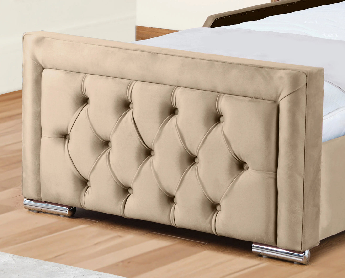 Noha Upholstered Bed