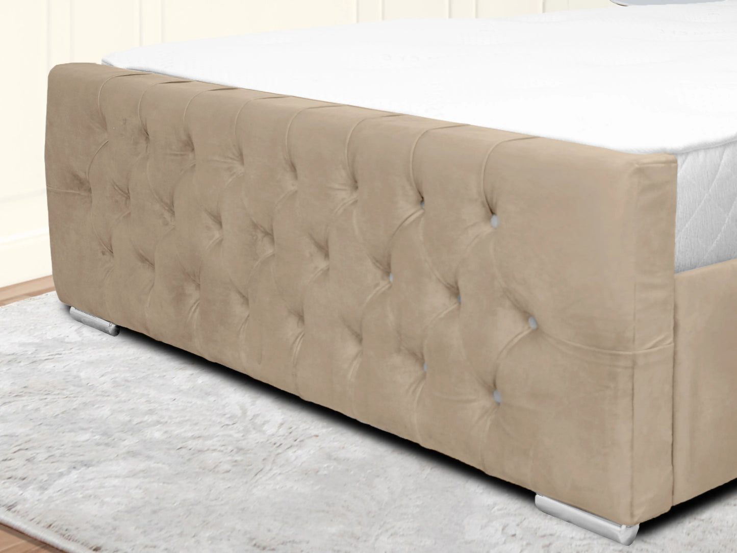 Kendall Winged Upholstered Bed