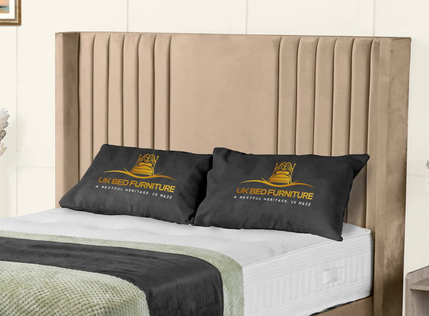 Elise lined winged Upholstered Bed
