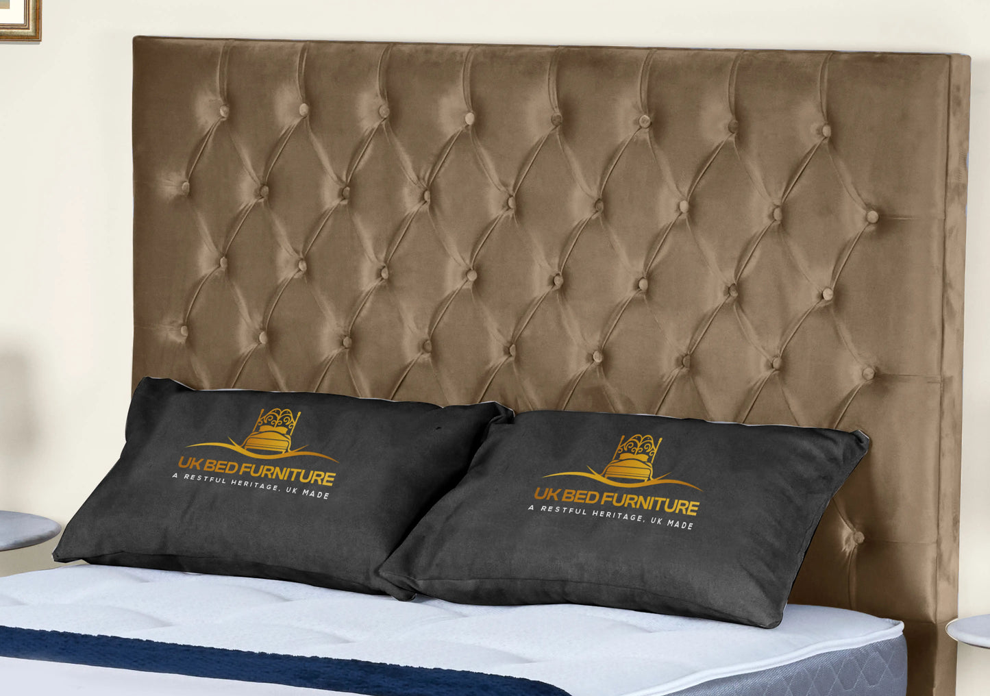 Florida Upholstered bed