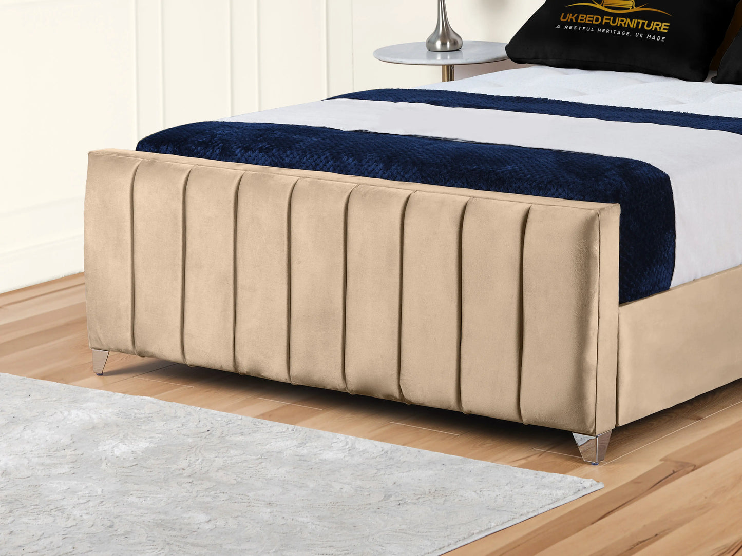 Lisburn Upholstered bed