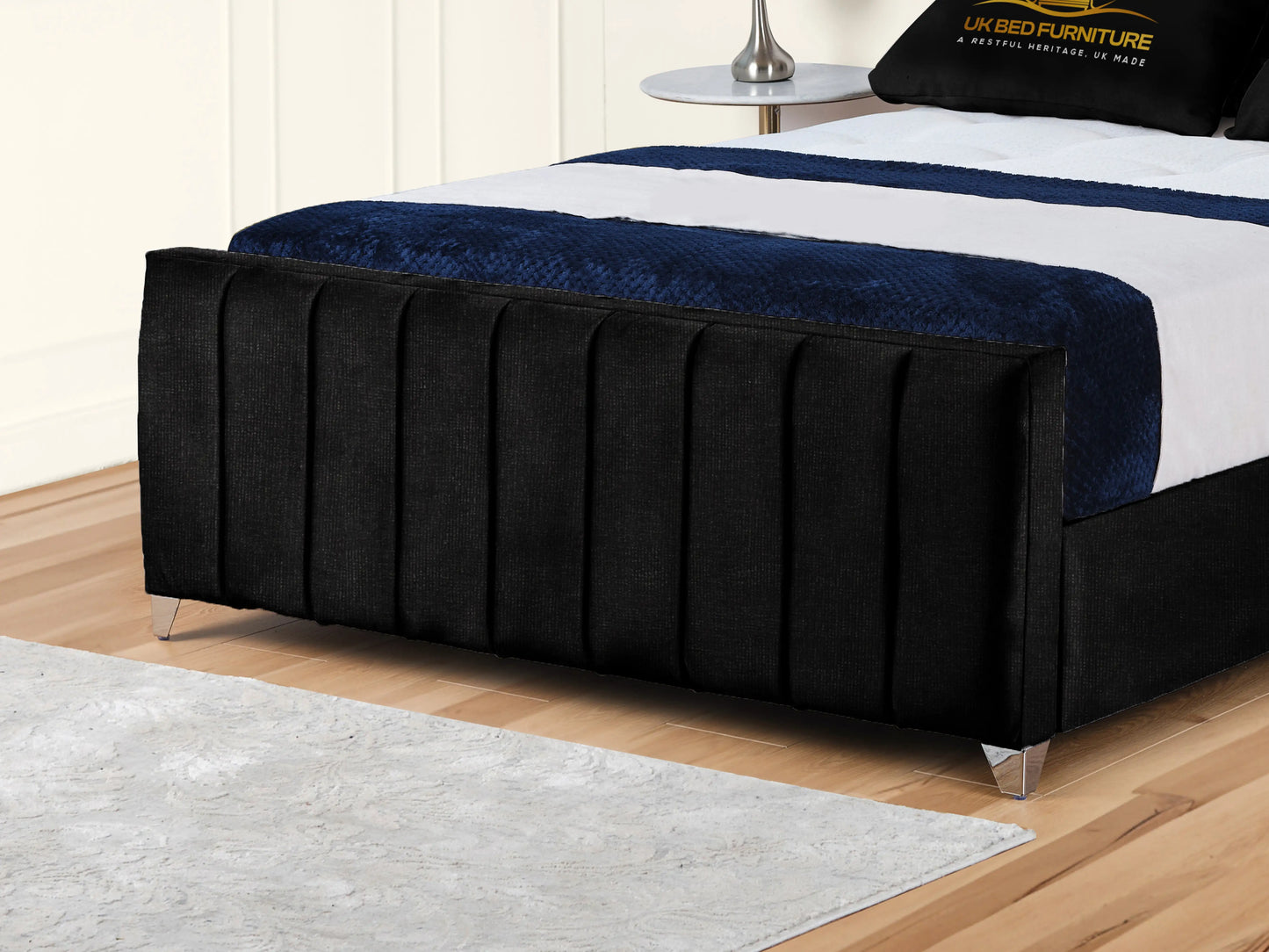 Lisburn Upholstered bed
