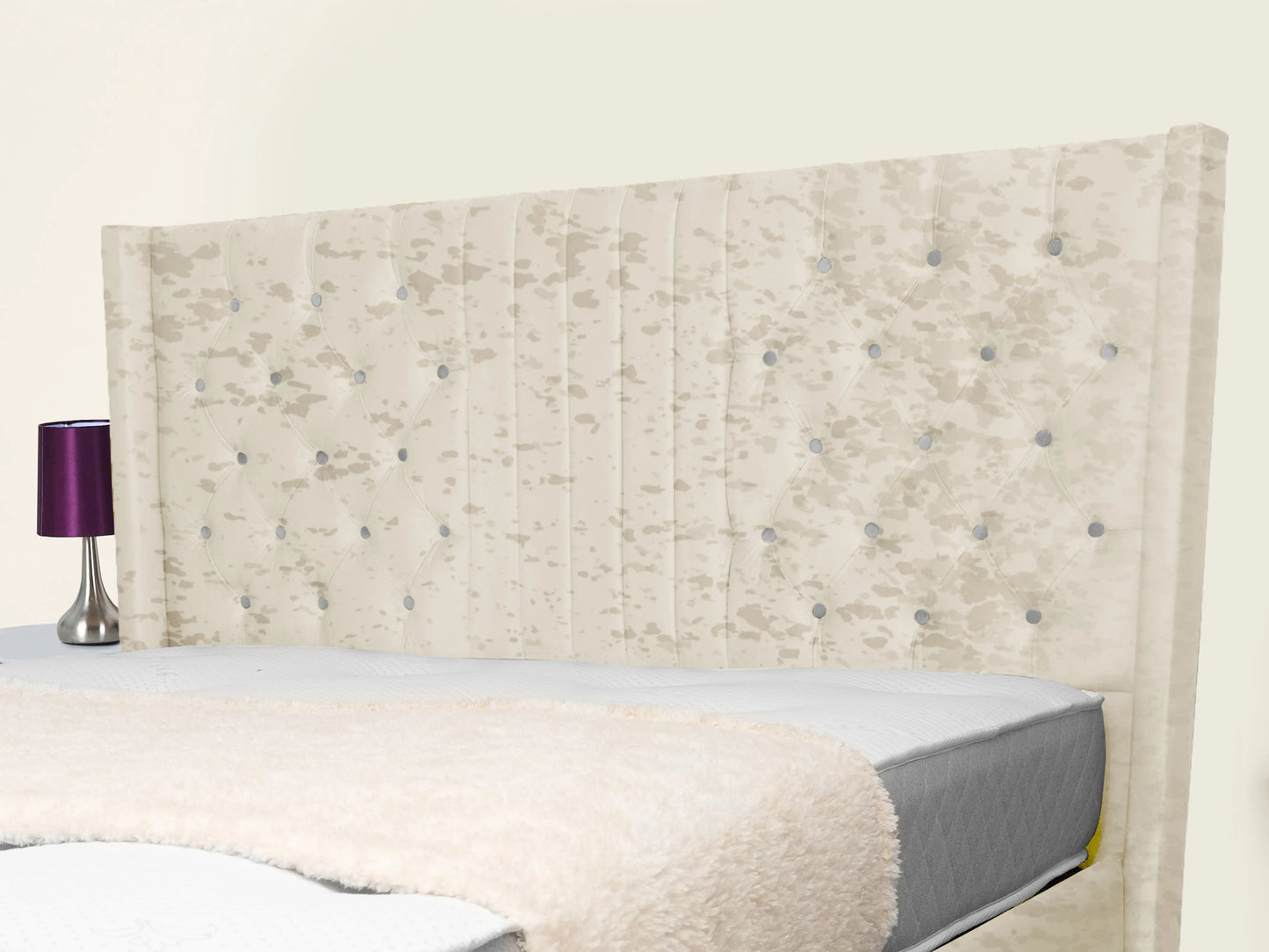 Middleton Winged Upholstered Bed