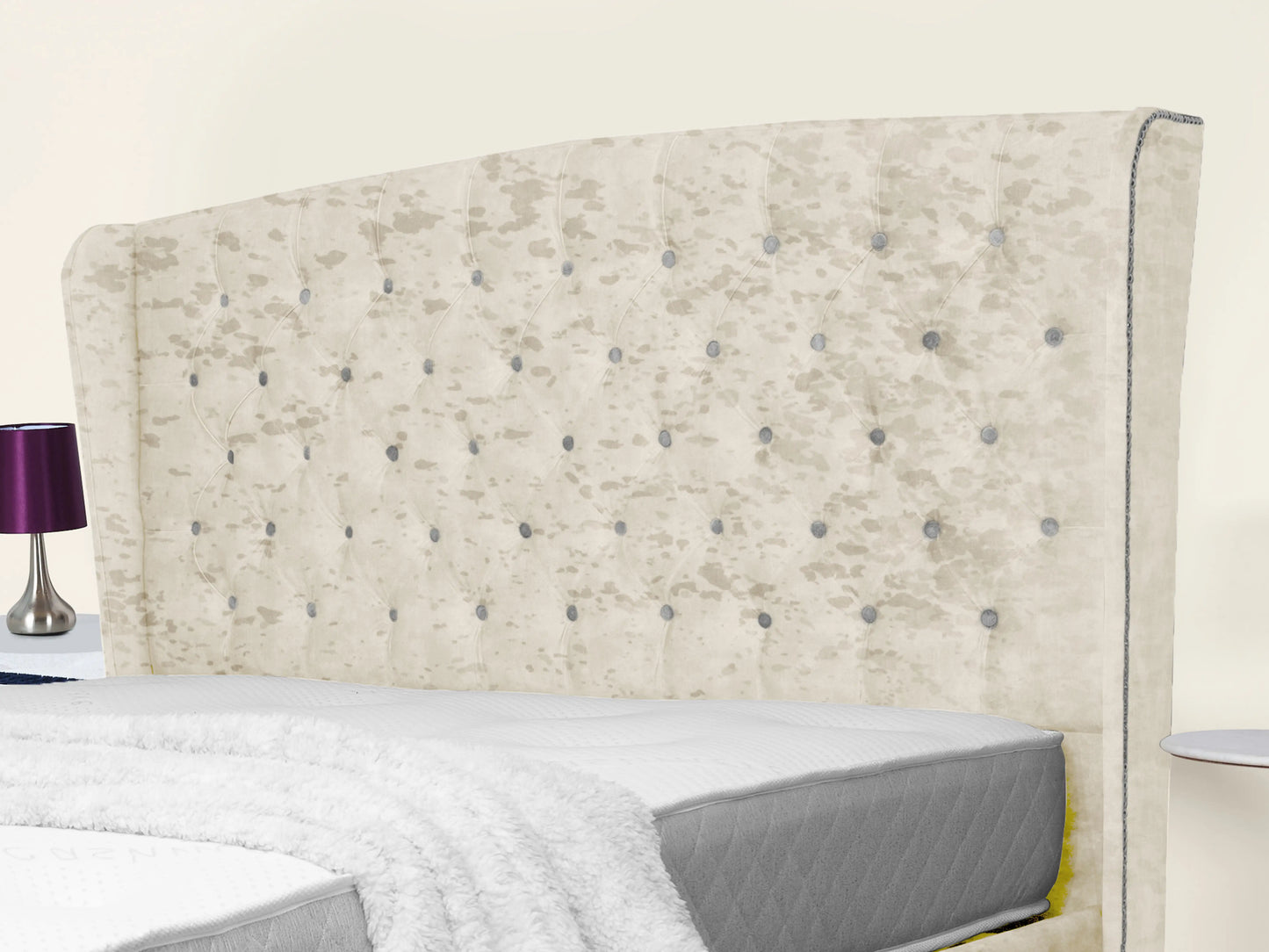 Winchester Upholstered Bed