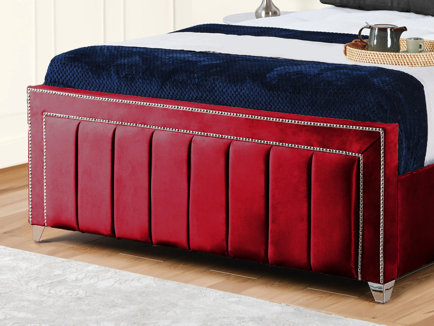Serena Upholstered bed