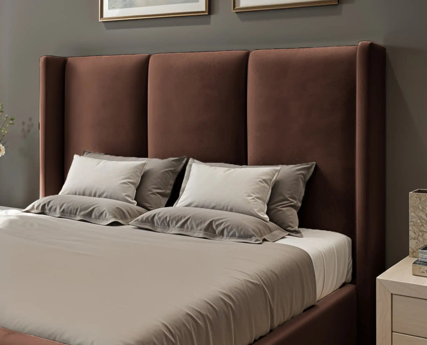 Miami winged Upholstered Bed