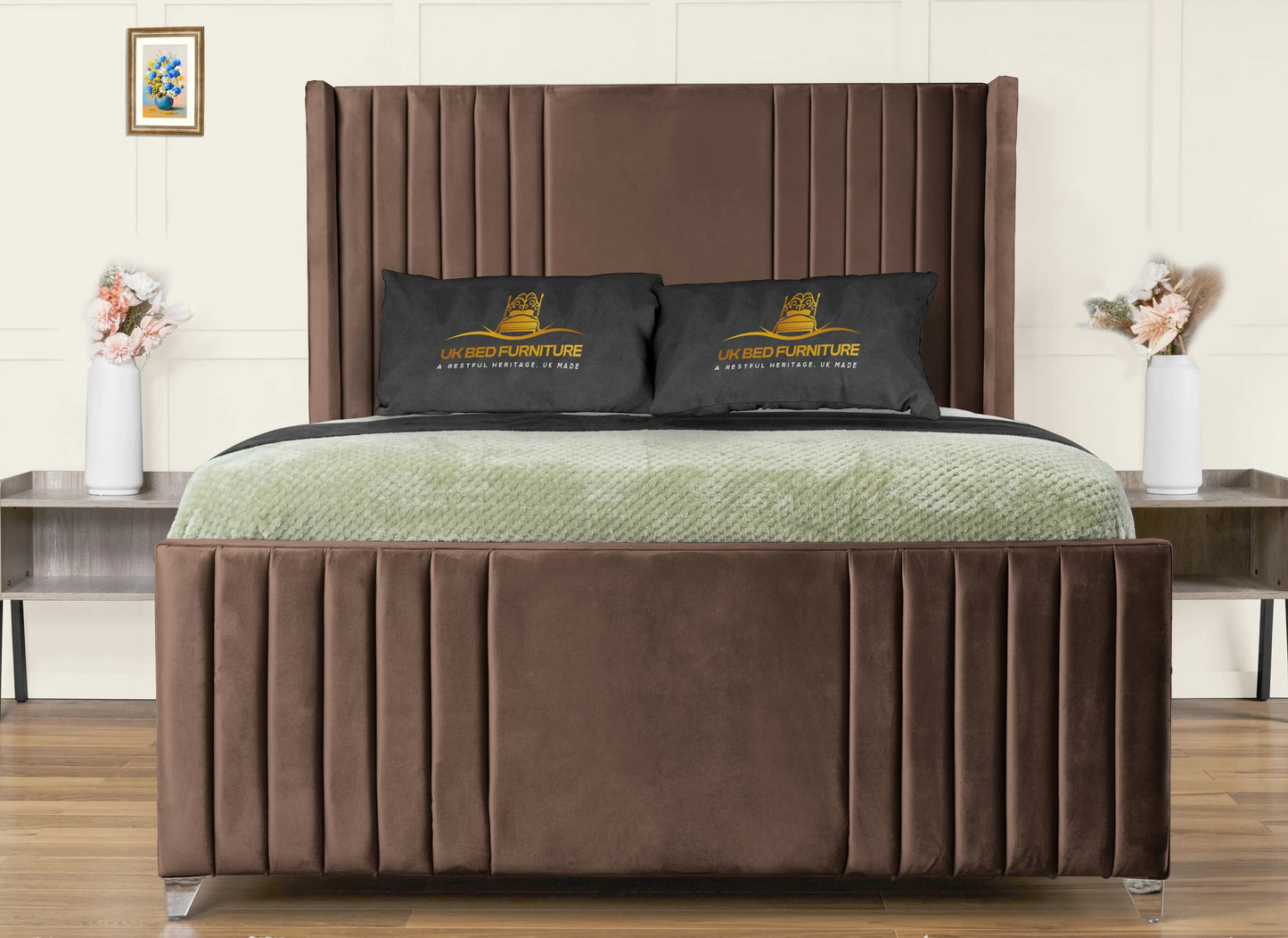 Elise lined winged Upholstered Bed
