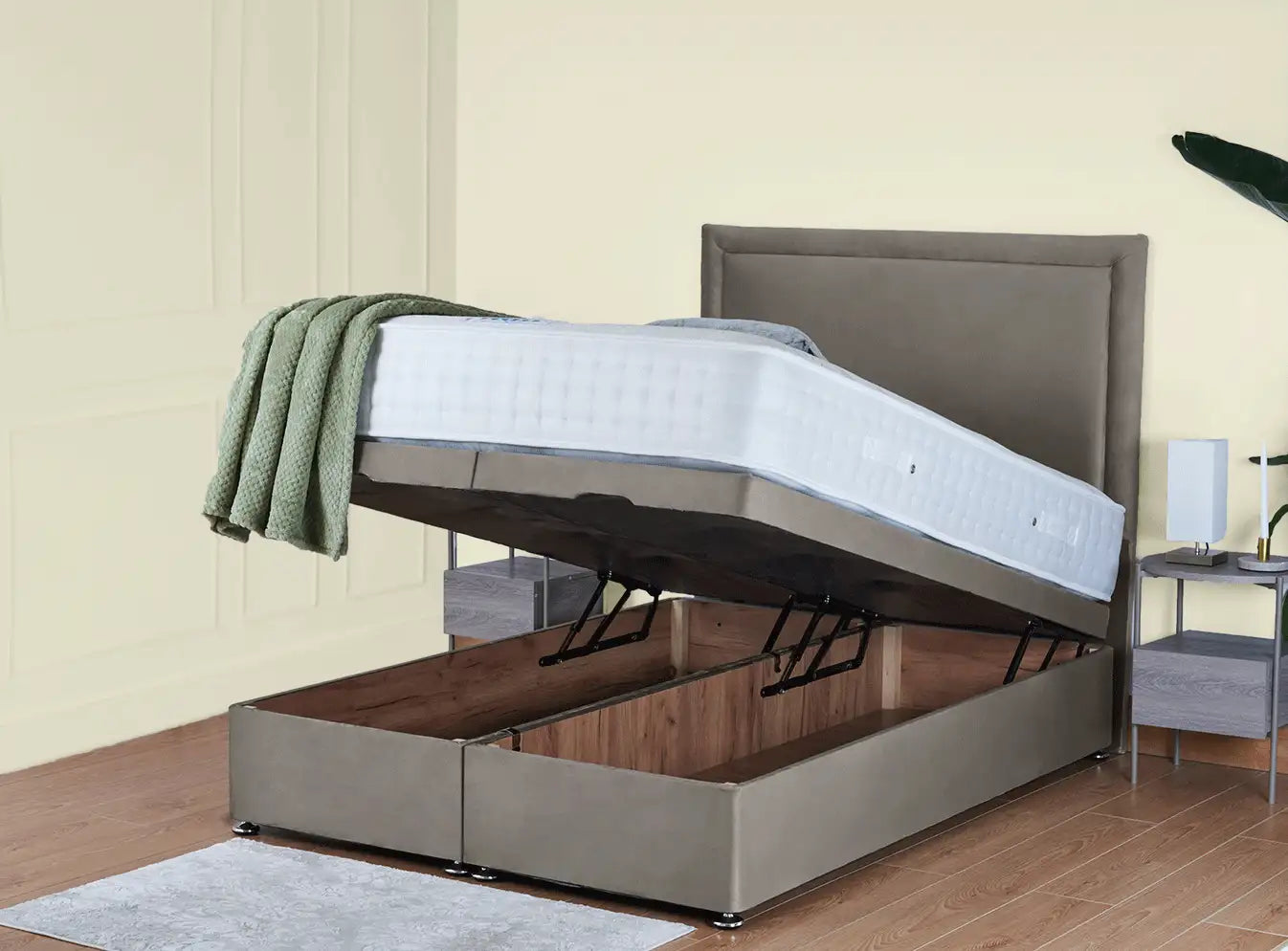 Hanover Ottoman Bed