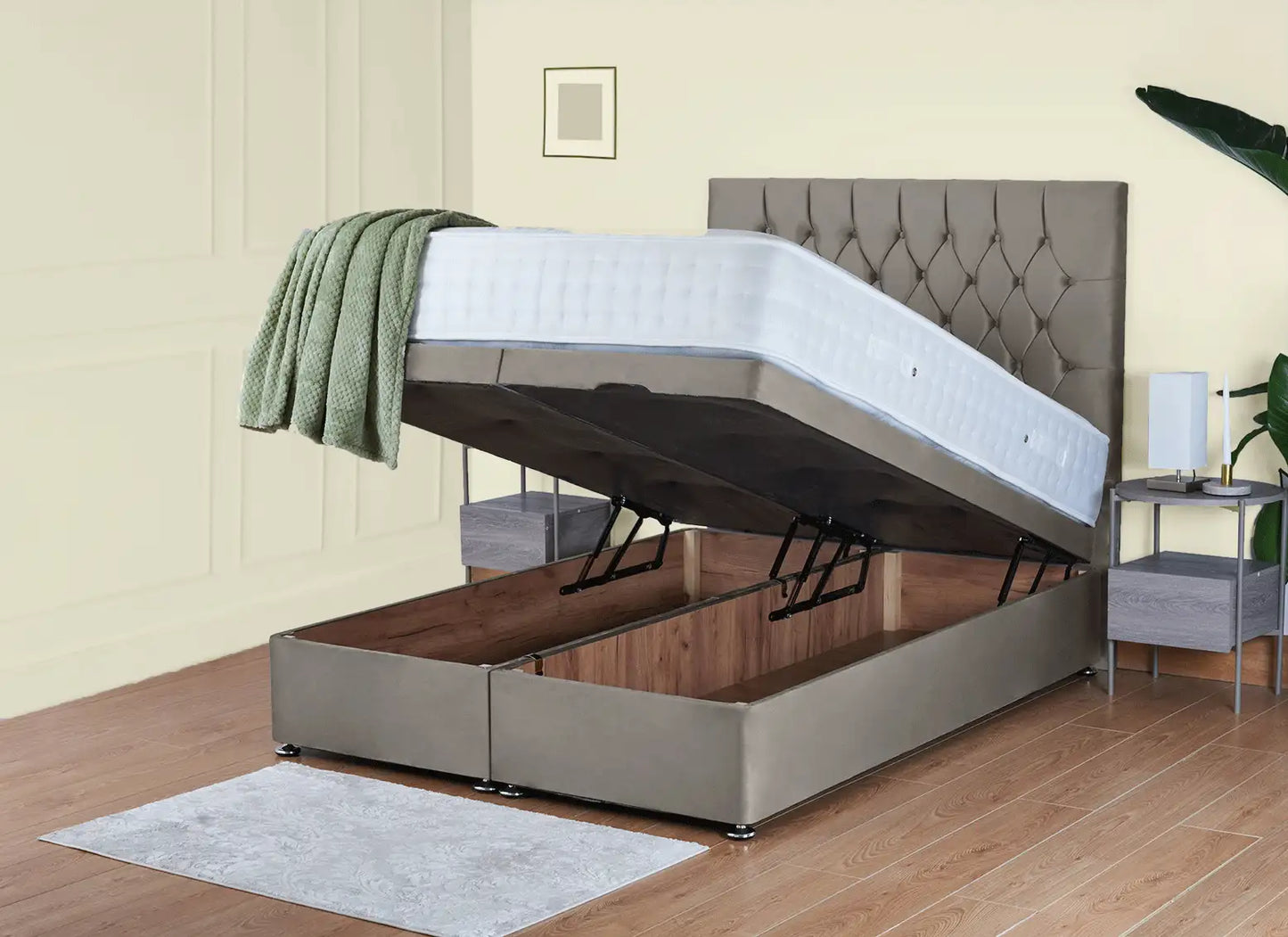Montreal Ottoman Bed