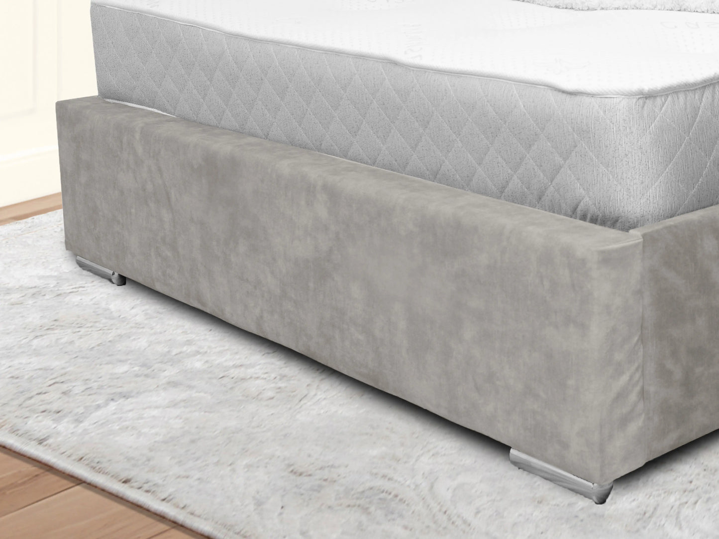 Winchester Upholstered Bed