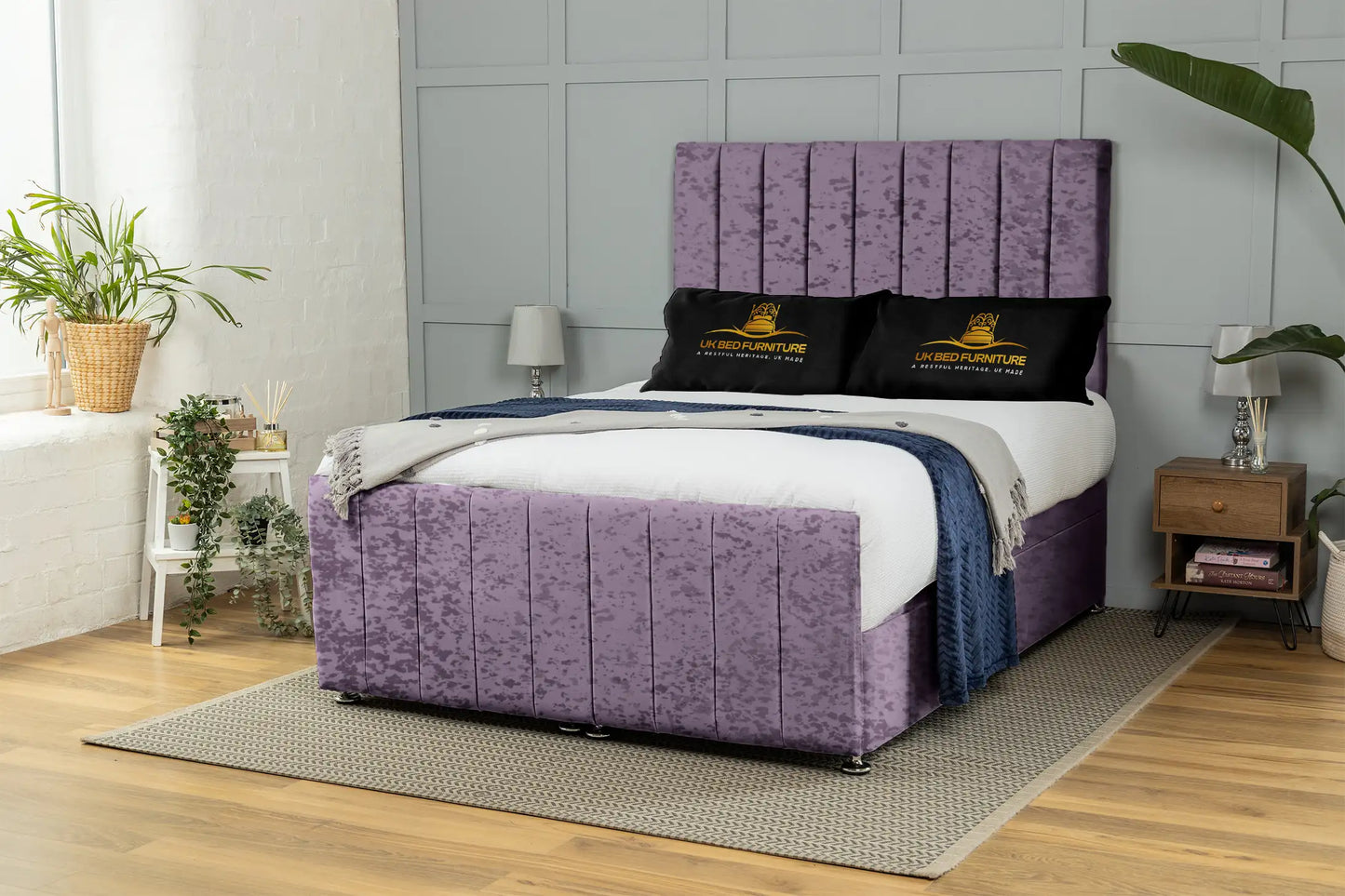 Venetian Ottoman Bed
