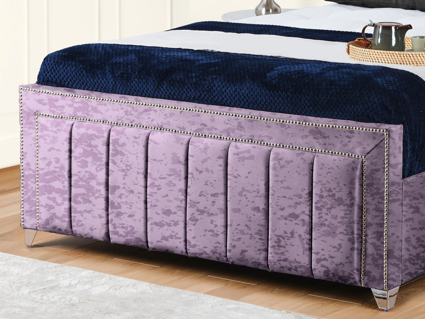 Serena Upholstered bed