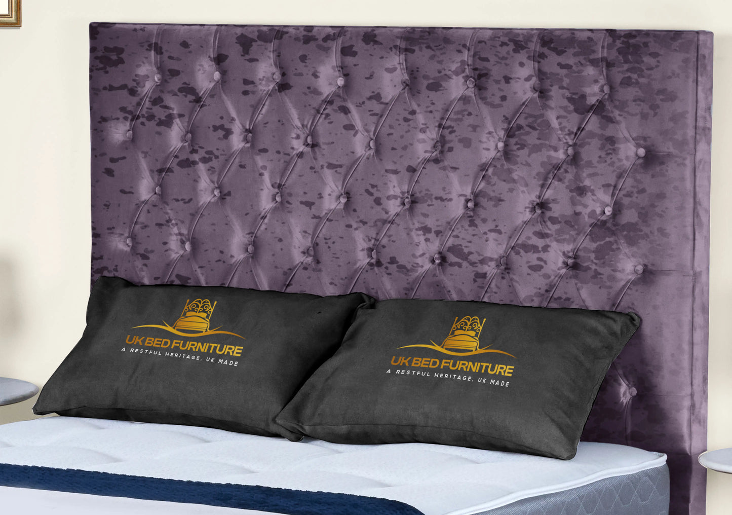 Florida Upholstered bed