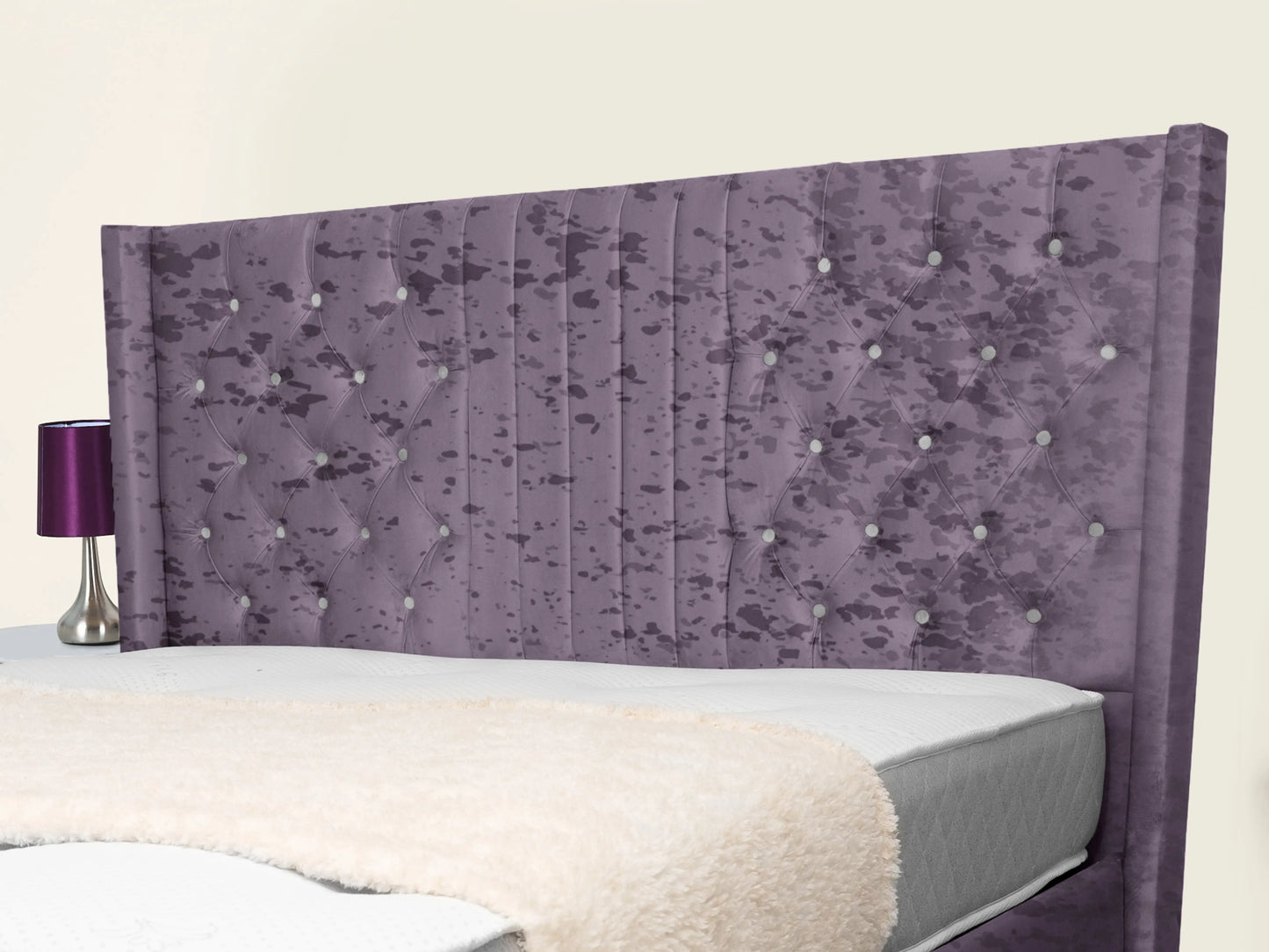 Middleton Winged Upholstered Bed