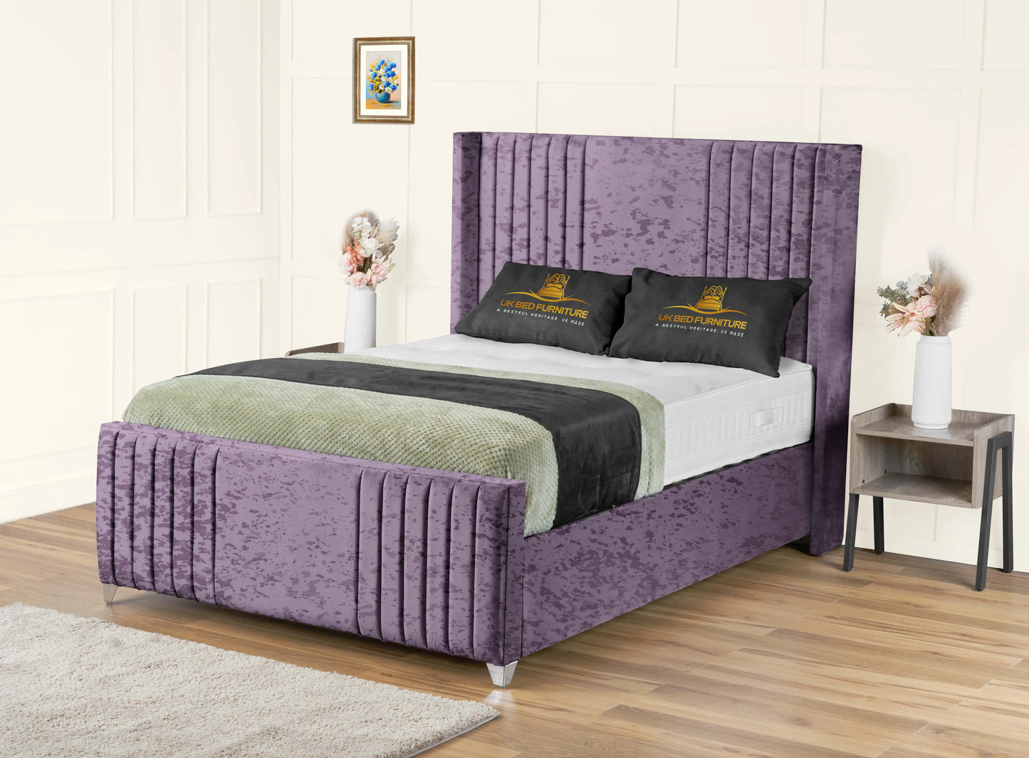 Elise lined winged Upholstered Bed