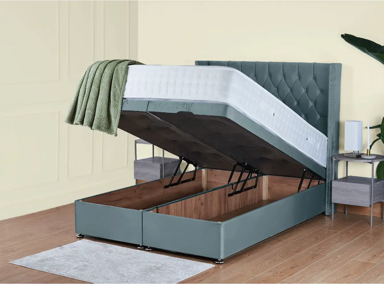 Hastings Ottoman Bed