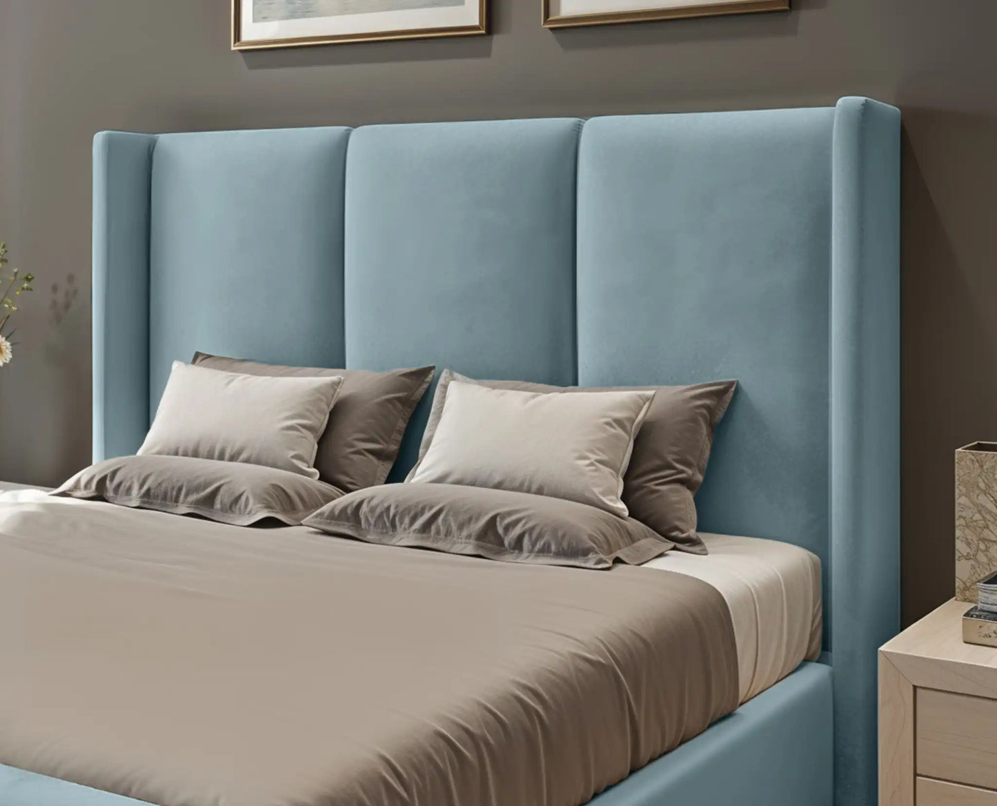 Miami winged Upholstered Bed
