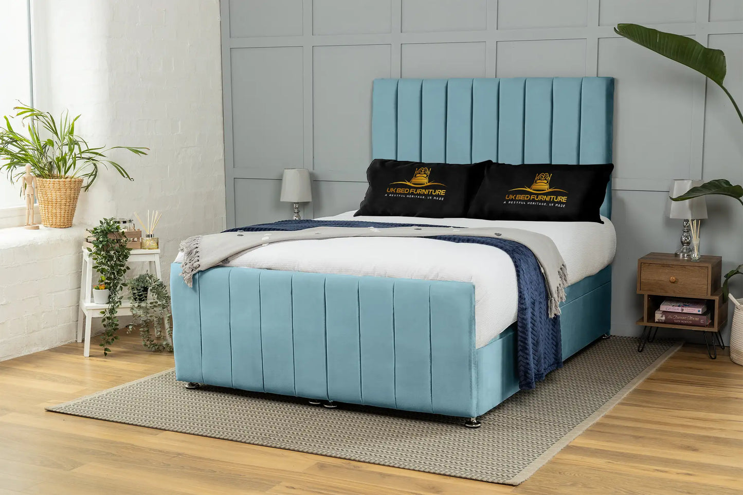Venetian Ottoman Bed