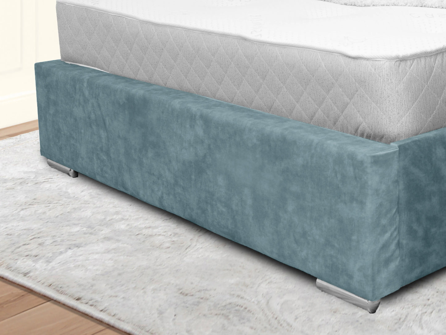 Winchester Upholstered Bed