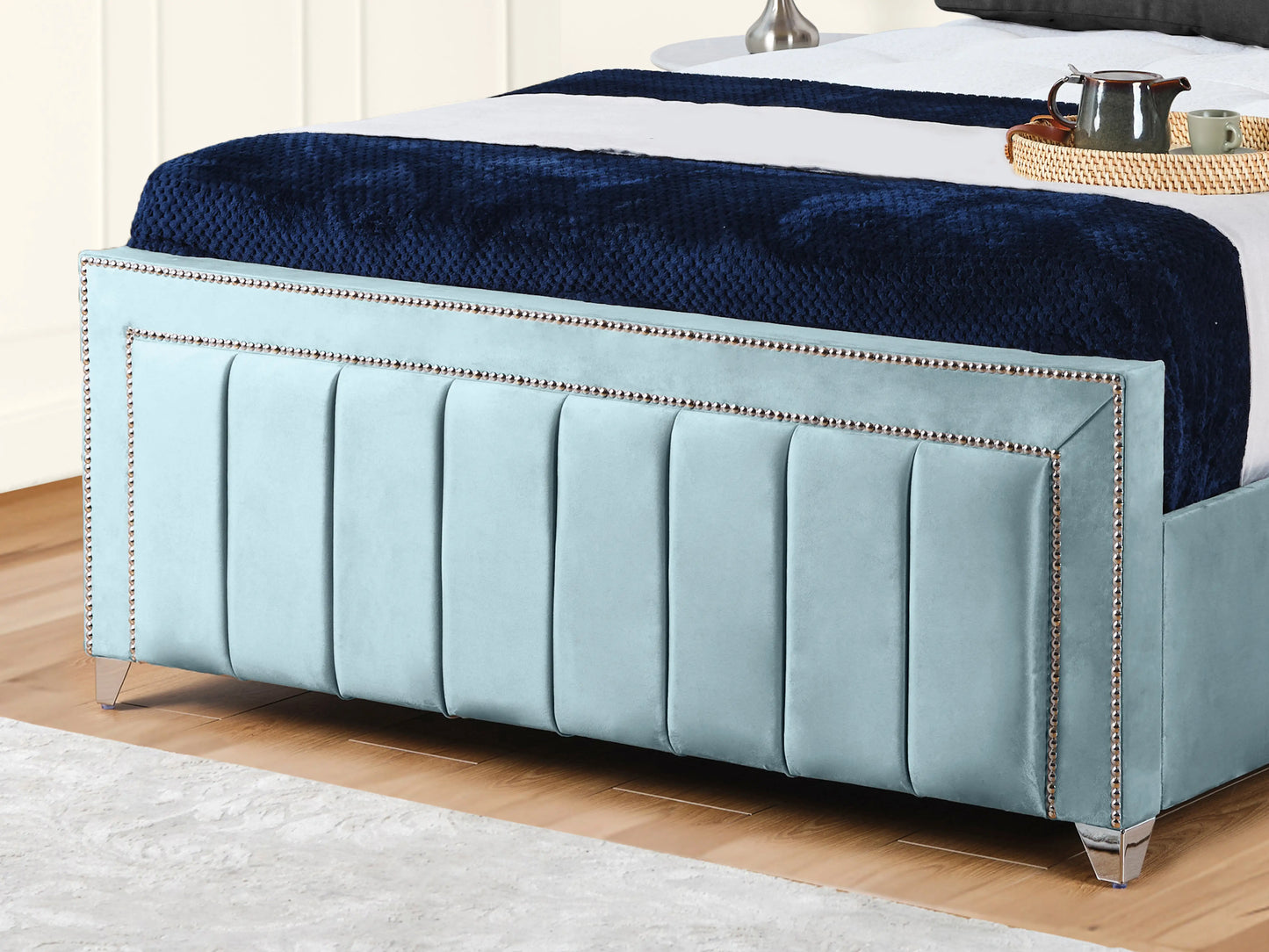 Serena Upholstered bed