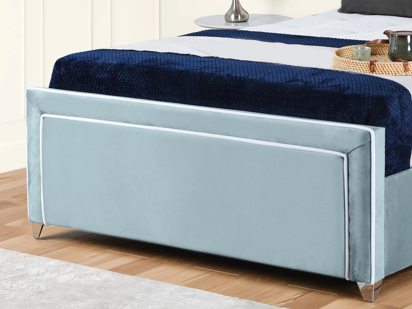 Ariana Upholstered Bed
