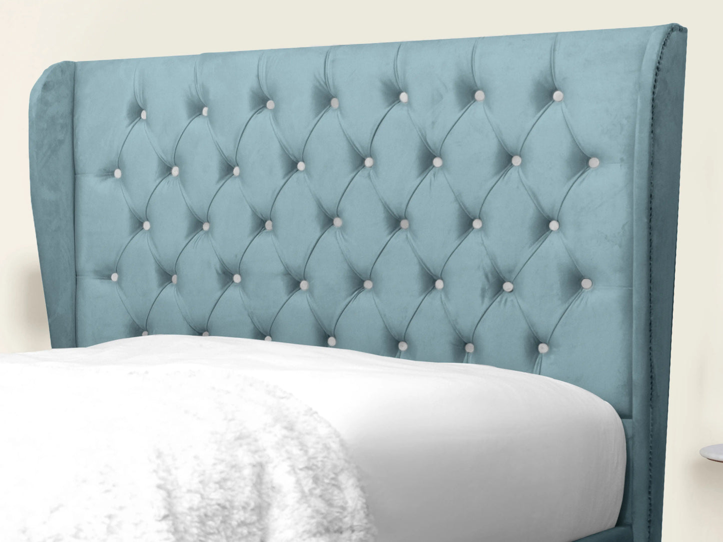 Miri Winged Upholstered Bed