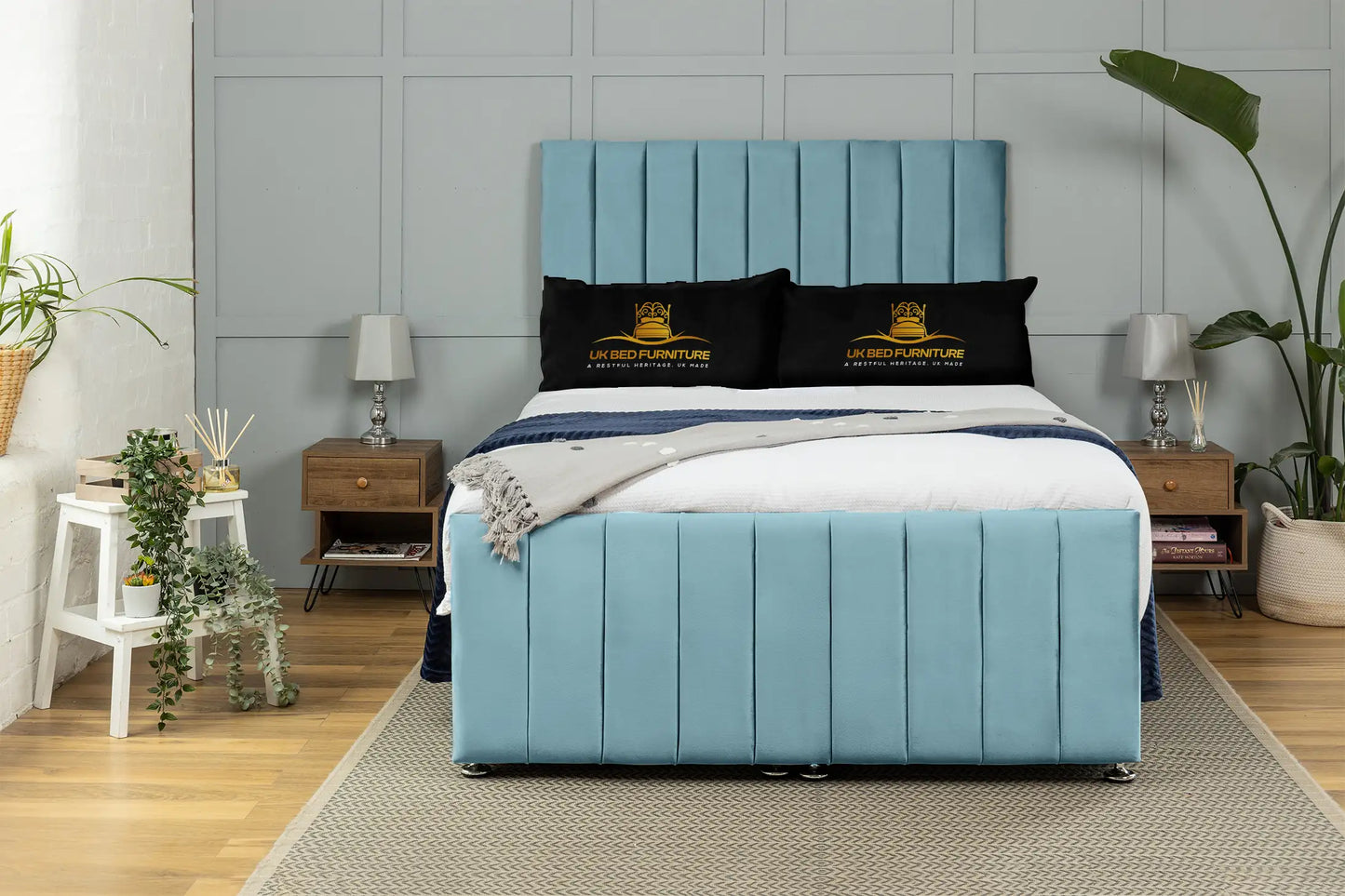 Venetian Ottoman Bed