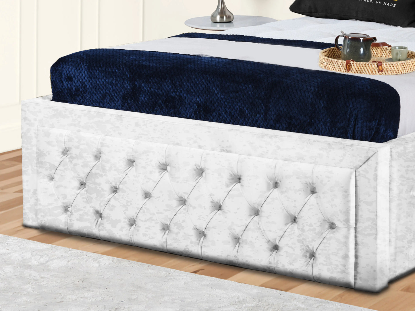 Kiya Upholstered Bed