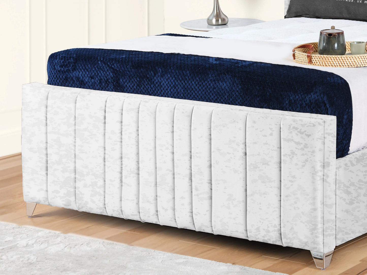 Valencia Lined Wings Upholstered Bed