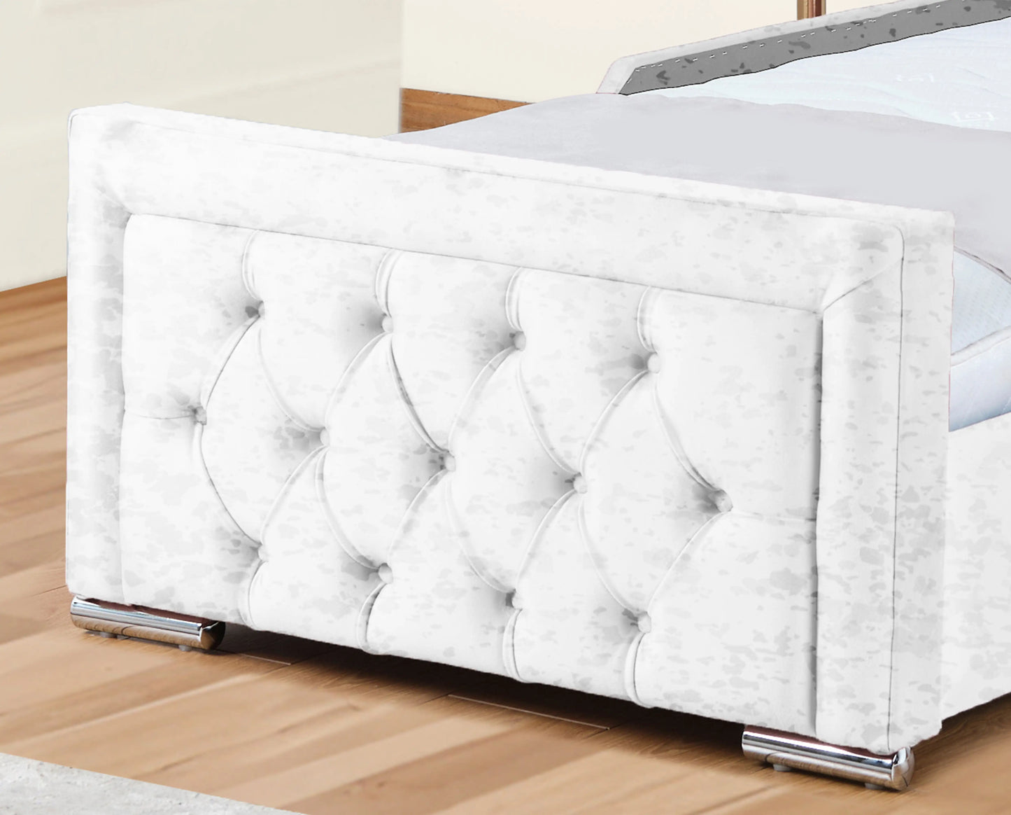 Noha Upholstered Bed