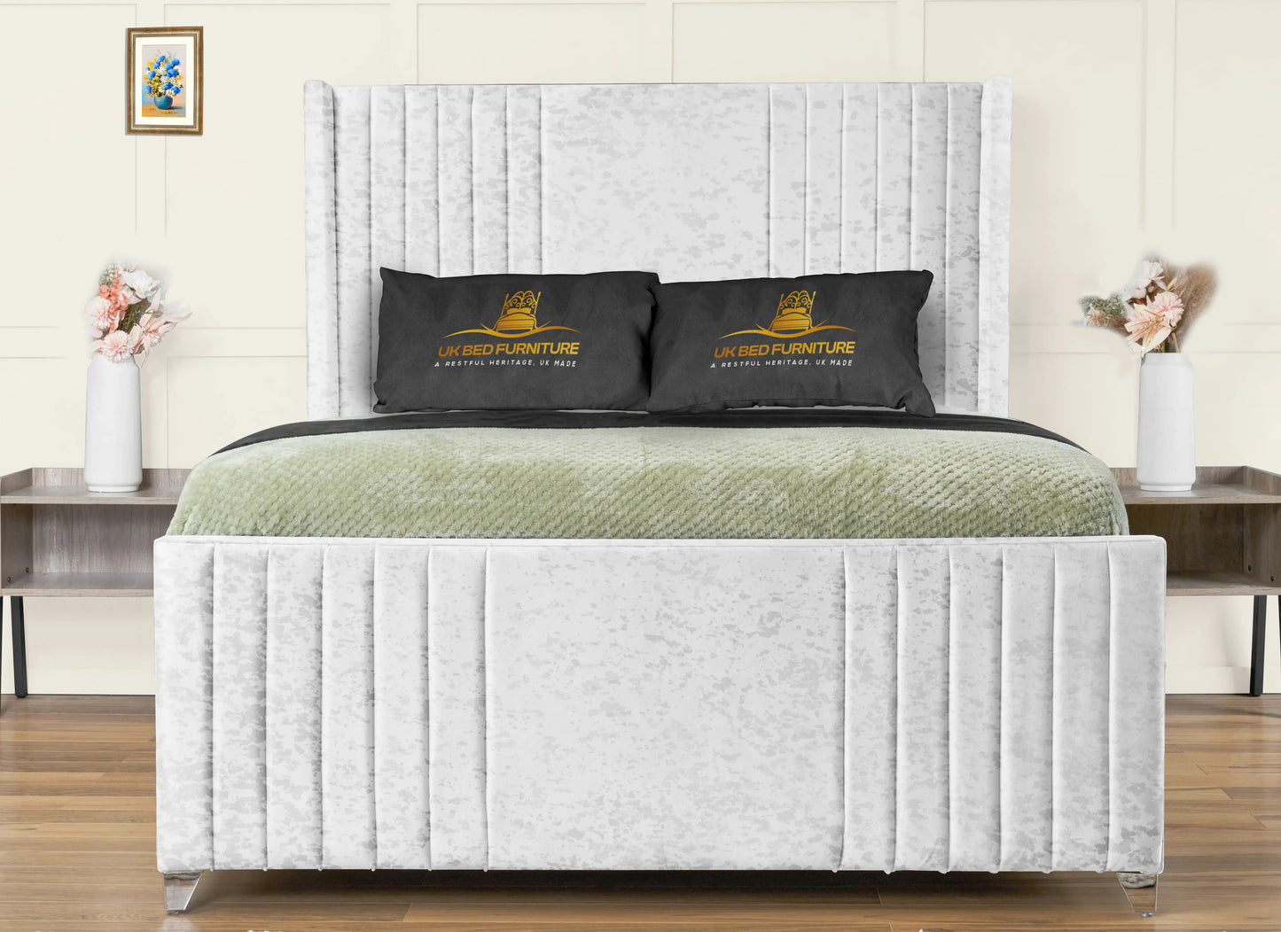 Elise lined winged Upholstered Bed
