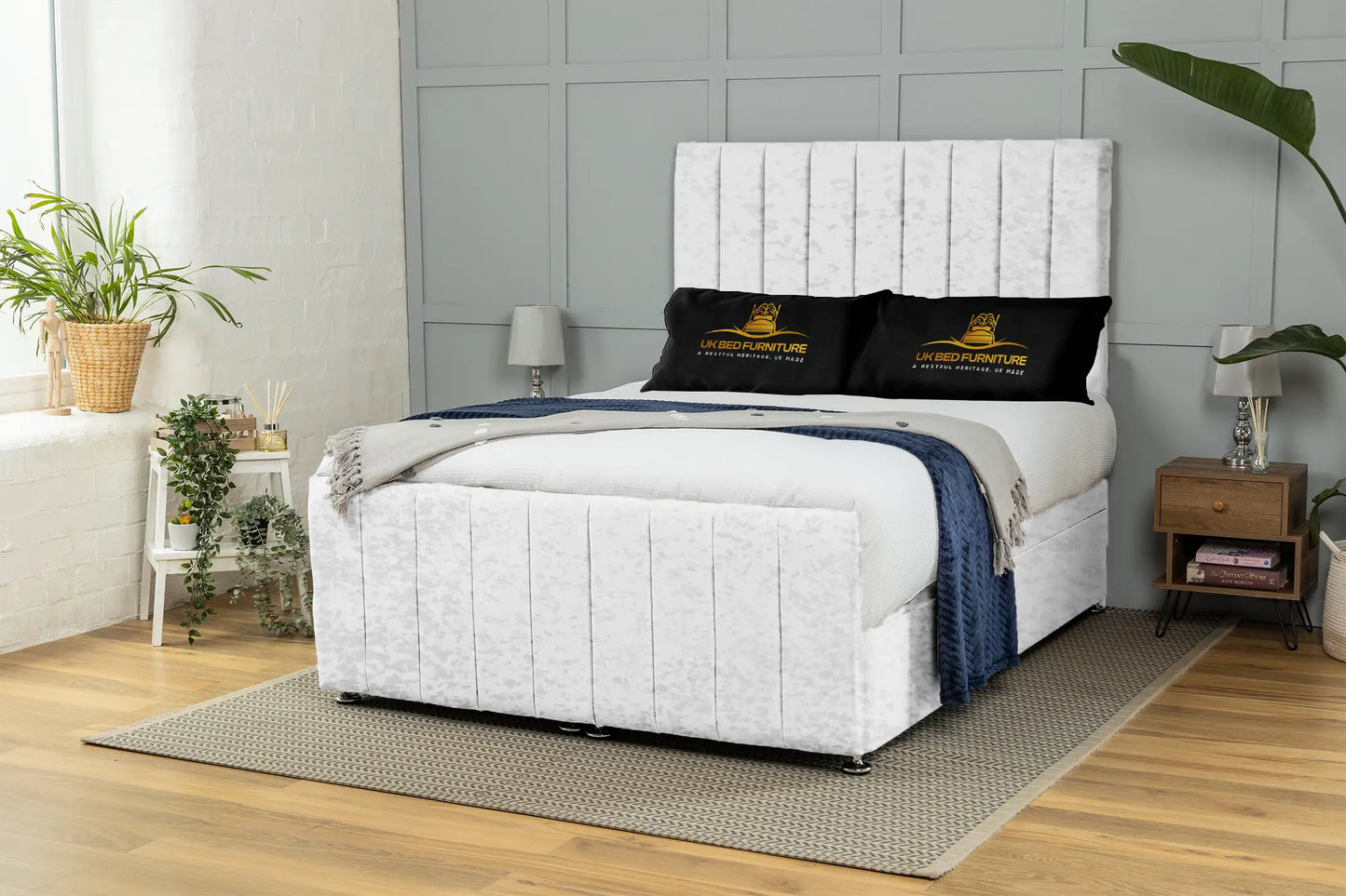 Venetian Ottoman Bed