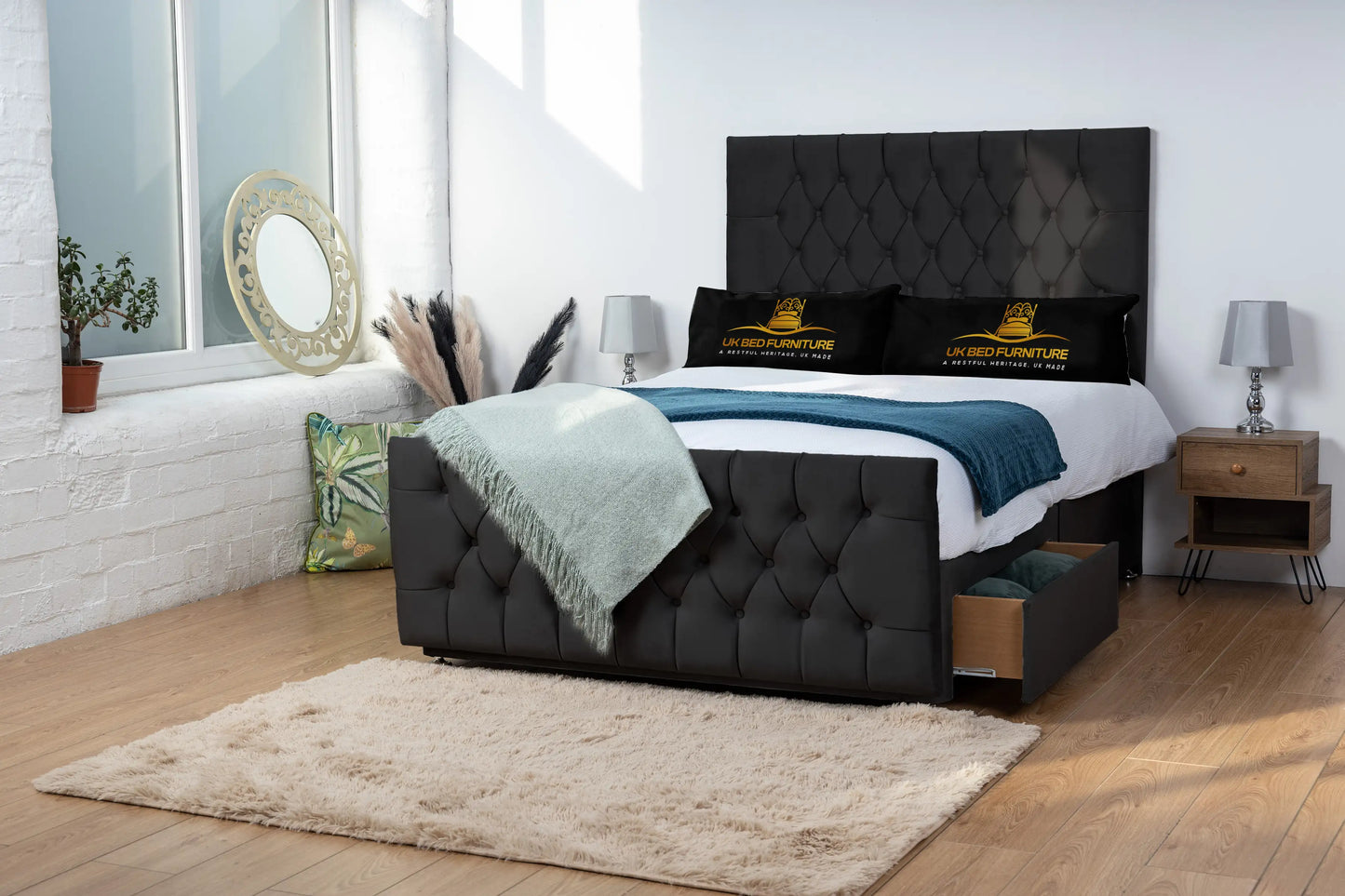 Jublie Chesterfield Divan Bed