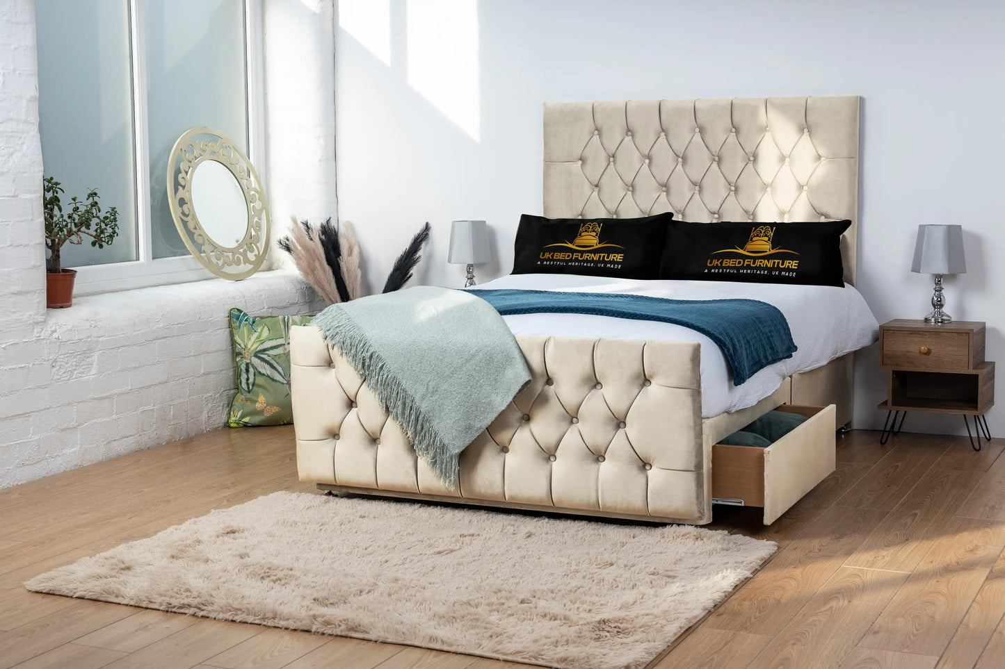 Jublie Chesterfield Divan Bed